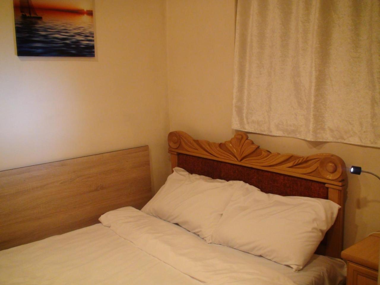 Comfort Hostel Erevan Esterno foto